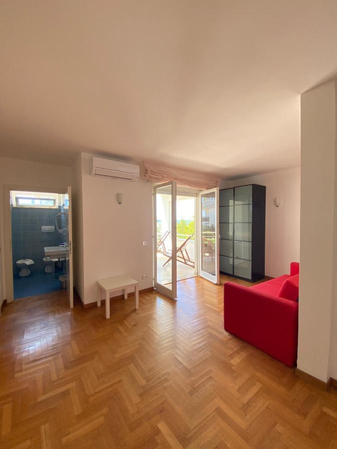 Domus Hotel Terracina Exterior photo